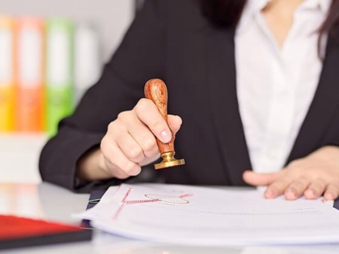 Có phải giấy tờ công chứng chỉ có thời hạn trong vòng 06 tháng?