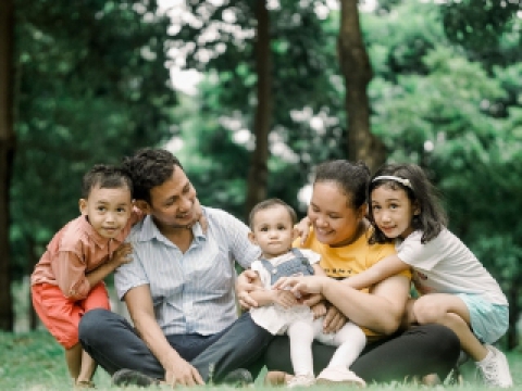 Cha mẹ có quyền và nghĩa vụ gì đối với con cái?